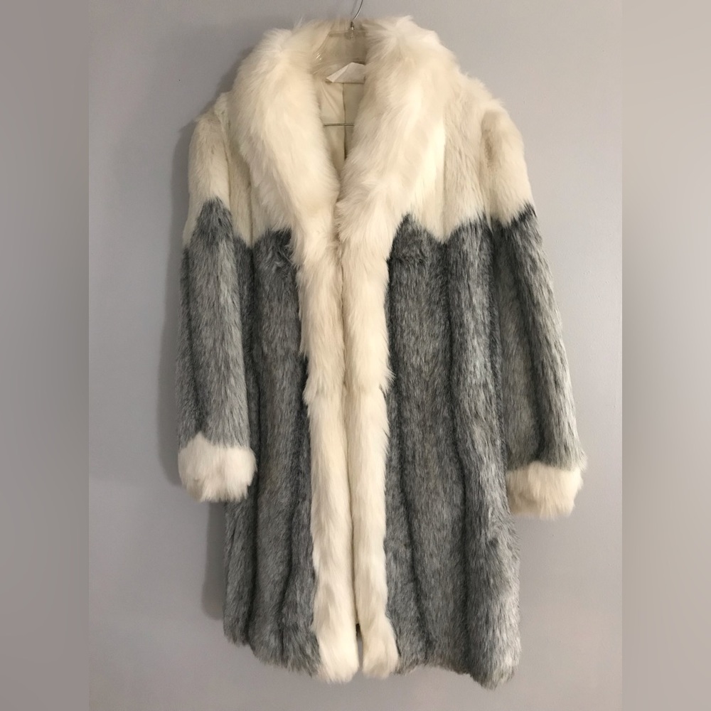 Rare Vintage 70s Rose Cloak & Suit Co Inc Mid-Length Gray Ivory Fur Coat Size 10